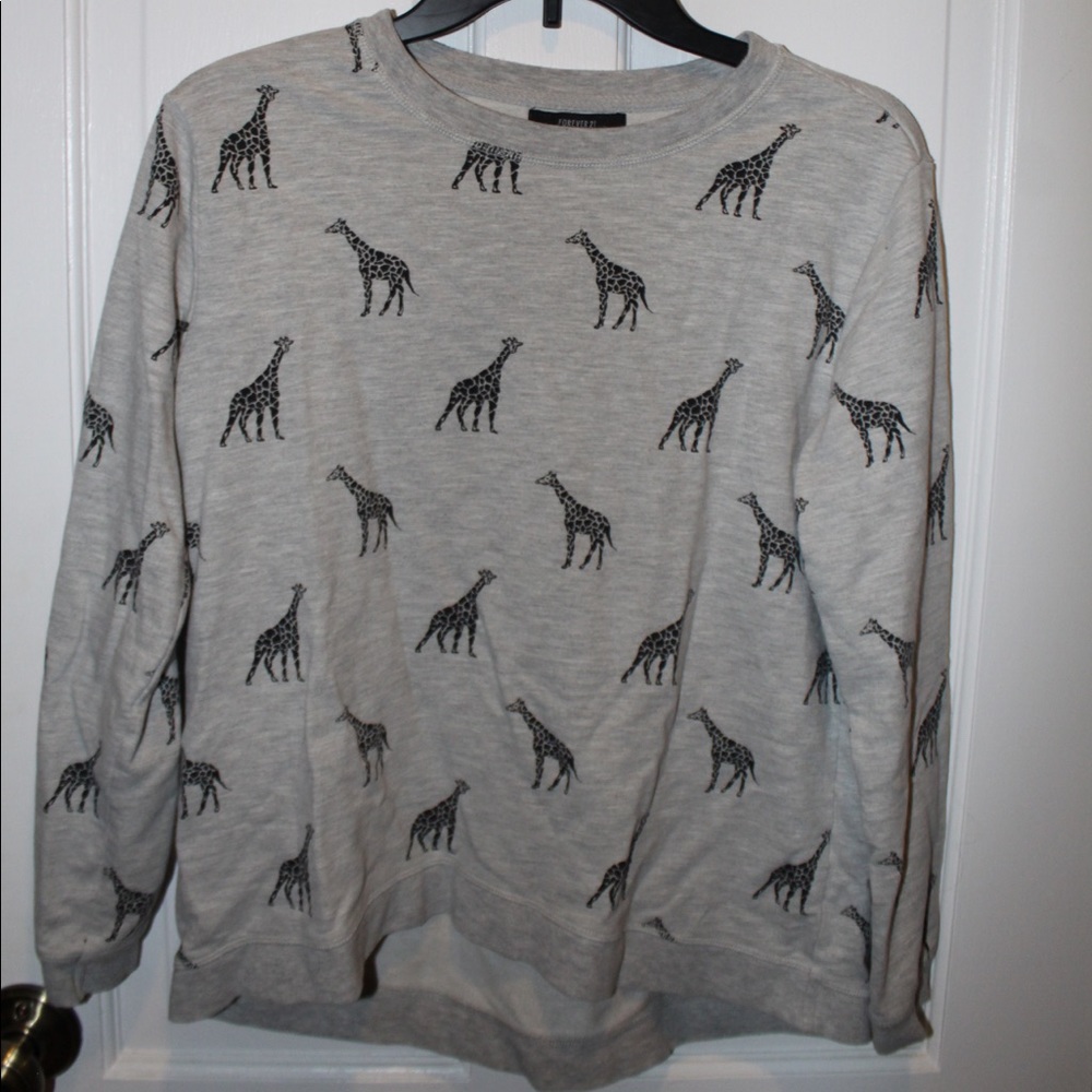 Forever 21 Giraffe Print Sweater